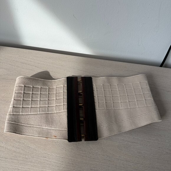 Yves Saint Laurent Corset Waist Belt Sz Medium Hook Type Closure Elastic - Picture 2 of 12